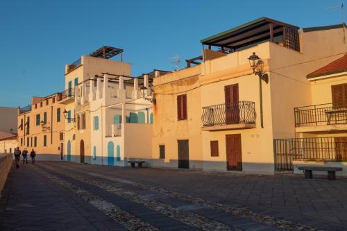 Casette di Alghero al tramonto