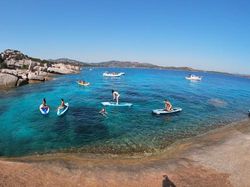 Gruppo escursionisti in SUP a San Teodoro