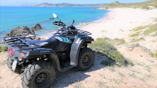 Quad con percorso sul mare a Santa Teresa Gallura